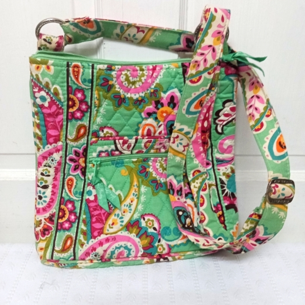 Vera Bradley Quitted Green Adjustable Crossbody Women's Purse - Picture 1 of 9